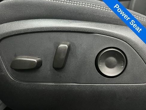 Used 2024 Chevrolet Blazer EV AWD Police image 17