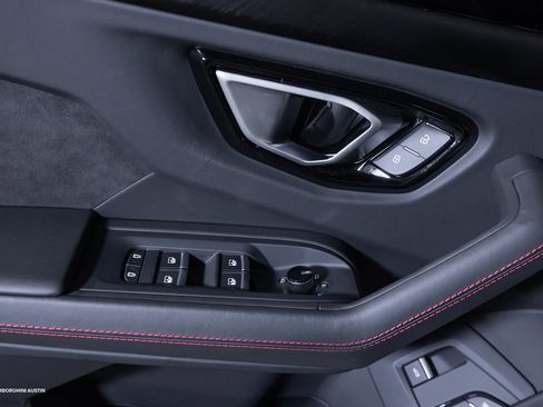 Used 2024 Lamborghini Urus S image 22