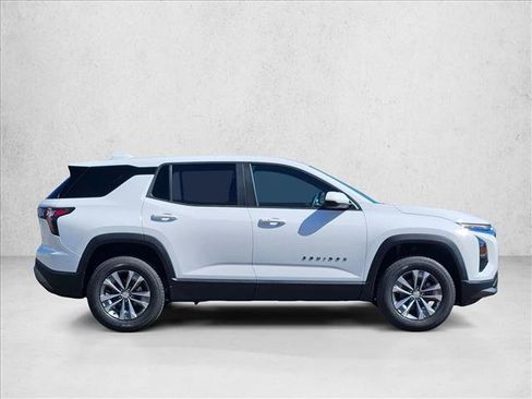 New 2026 Chevrolet Equinox LT FWD image 5