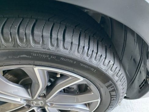 Certified 2021 Honda CR-V Touring image 32