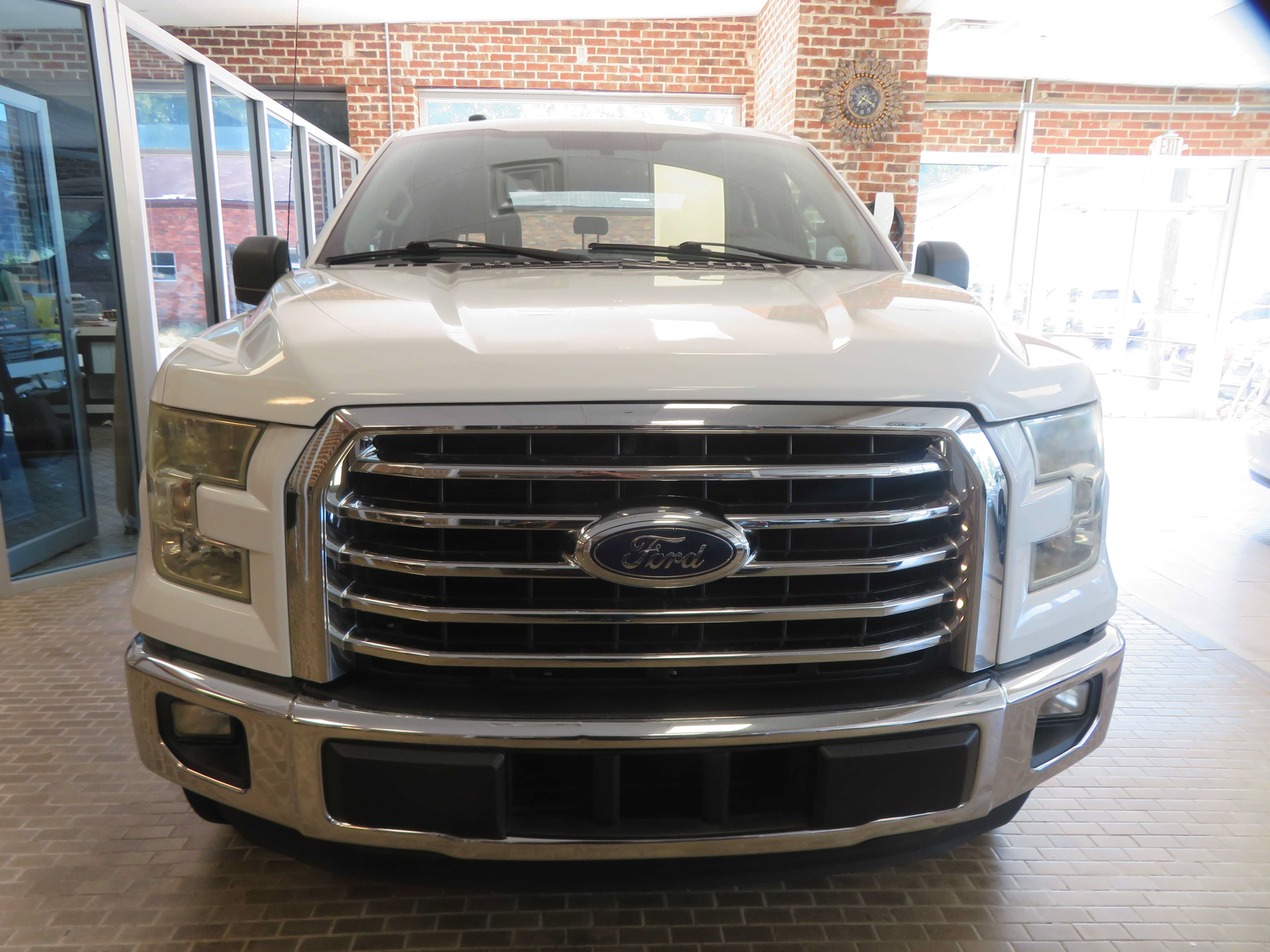Used 2016 Ford F150 XLT w/ Equipment Group 301A Mid RWD image 2
