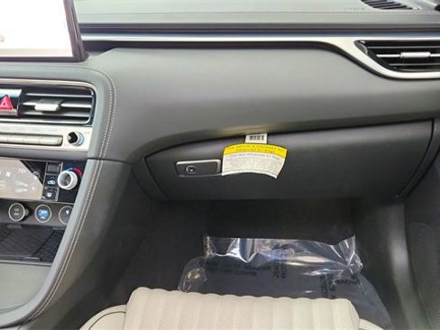 Used 2025 Genesis G70 2.5T w/ Sport Prestige Package image 36