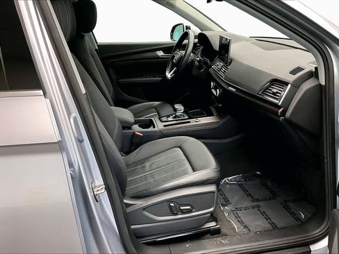 Used 2023 Audi Q5 2.0T Premium Plus w/ Premium Plus Package AWD/4WD image 9