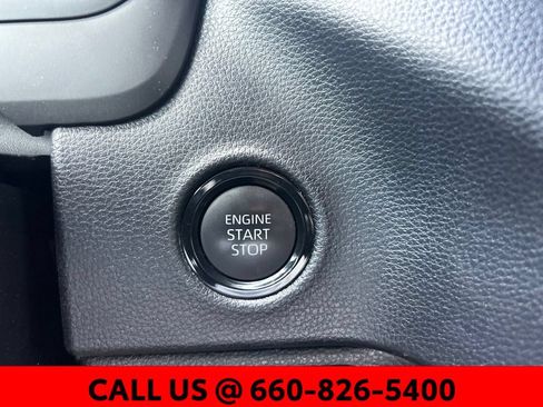 Used 2025 Toyota Tundra SR5 w/ SR5 Premium Package AWD/4WD image 21