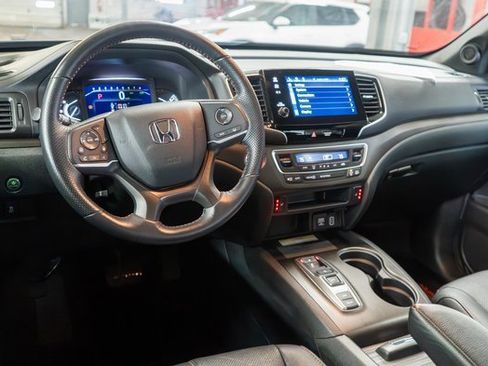 Used 2023 Honda Passport TrailSport image 14