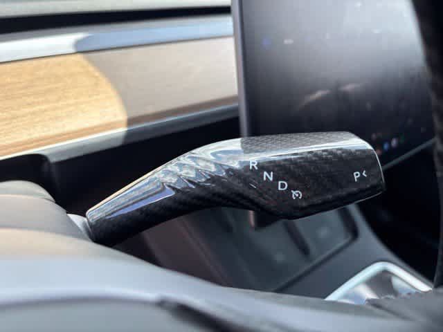 Used 2025 Tesla Model Y Long Range RWD image 13