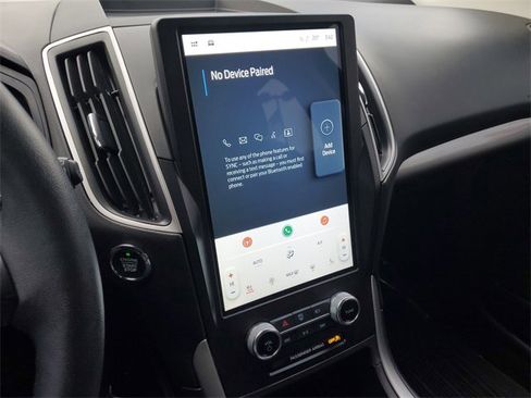 Certified 2024 Ford Edge SEL w/ Convenience Package image 19