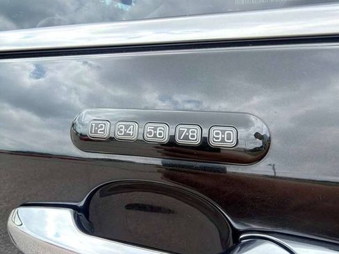 Used 2014 Lincoln MKX AWD w/ Equipment Group 102A image 26