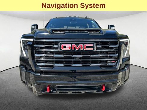 Used 2024 GMC Sierra 3500 AT4 w/ AT4 Premium Plus Package AWD/4WD image 4
