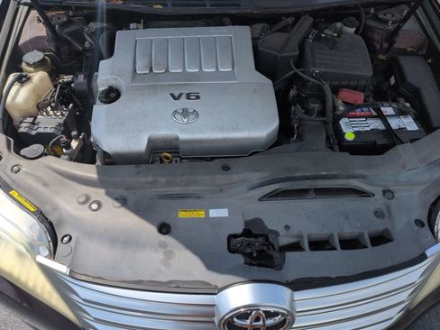 Used 2011 Toyota Avalon Limited FWD image 23