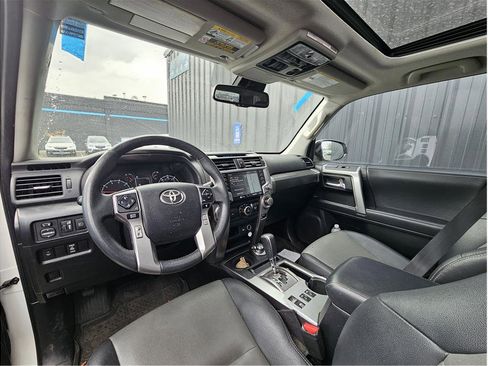 Used 2020 Toyota 4Runner SR5 Premium w/ Moonroof Package AWD/4WD image 2
