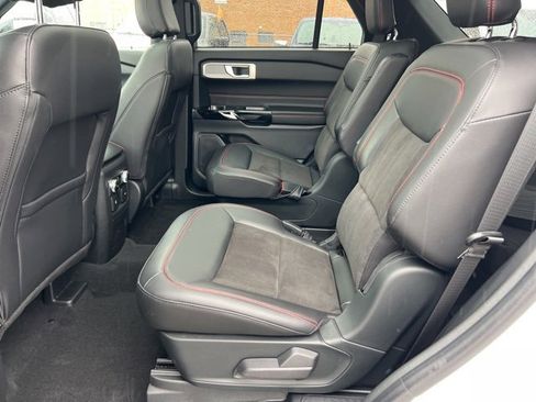 Certified 2023 Ford Explorer ST-Line w/ Class IV Trailer Tow Package image 23