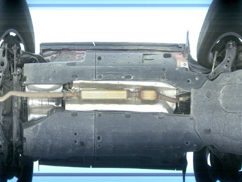 Used 2025 Toyota RAV4 XLE w/ Convenience Package image 20