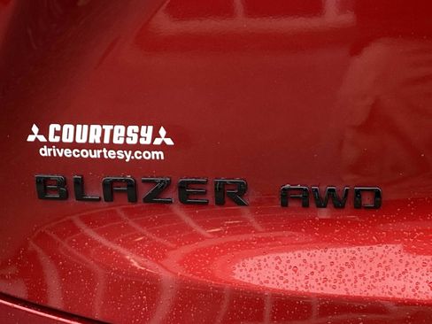 Used 2023 Chevrolet Blazer LT w/ Midnight/Sport Edition image 5