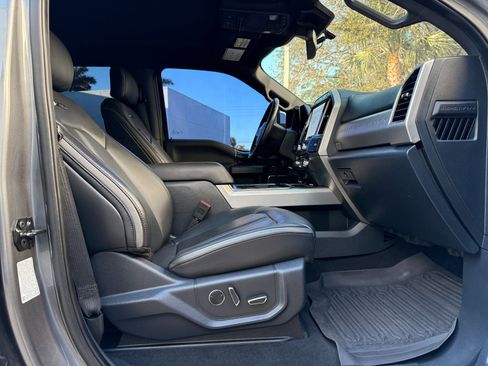 Used 2022 Ford F450 Platinum w/ FX4 Off-Road Package image 51