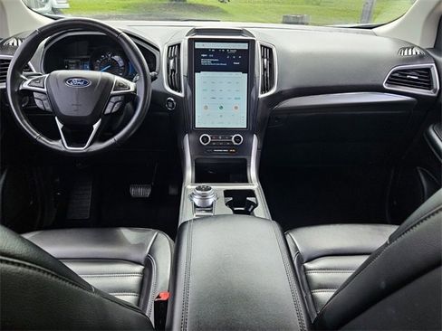 Used 2022 Ford Edge SEL image 7