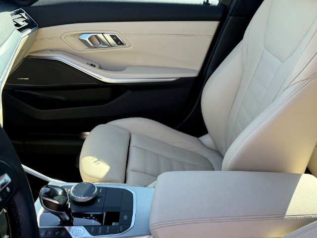 Used 2020 BMW 330i Sedan w/ Premium Package RWD image 11
