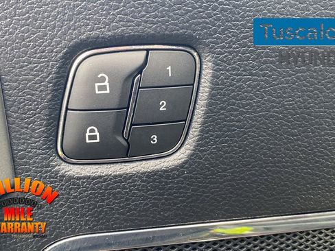 Used 2019 Ford F150 Lariat w/ Equipment Group 502A Luxury image 15