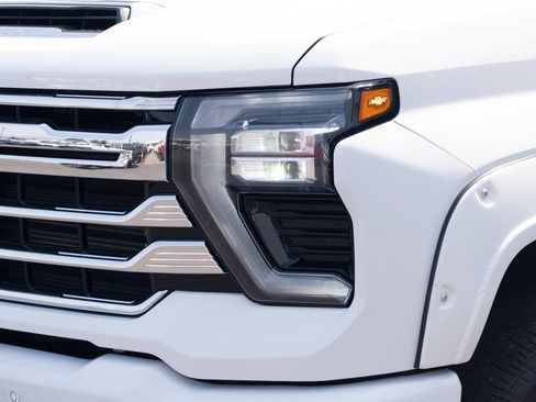 Used 2024 Chevrolet Silverado 3500 High Country w/ Technology Package AWD/4WD image 25