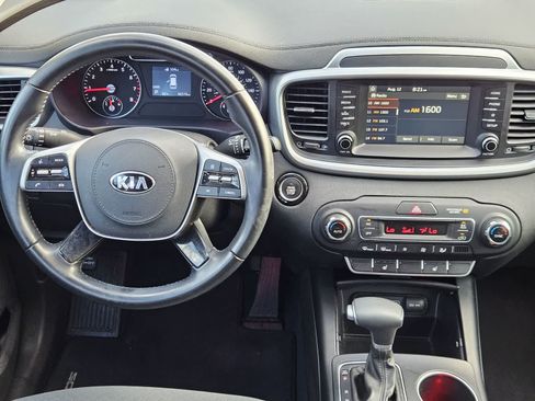 Used 2020 Kia Sorento S AWD/4WD image 24