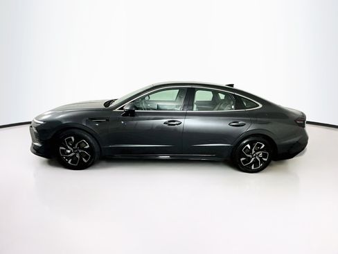 Used 2025 Hyundai Sonata SEL FWD image 4