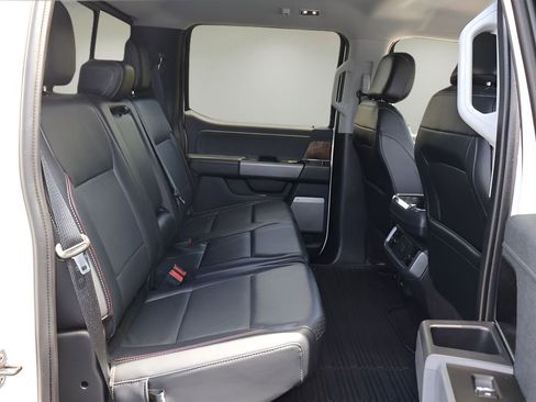 Used 2022 Ford F150 Lariat w/ Max Trailer Tow Package AWD/4WD image 17