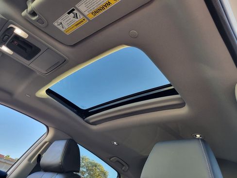 Certified 2025 Acura ADX FWD image 33