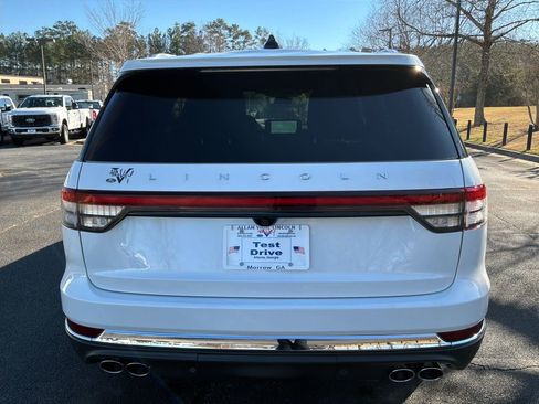 New 2026 Lincoln Aviator Reserve image 6