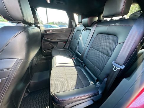 Used 2024 Ford Escape ST-Line w/ Tech Pack #1 AWD/4WD image 4