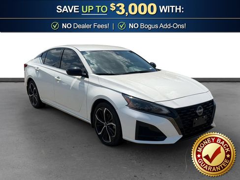 Used 2023 Nissan Altima 2.5 SR FWD image 10