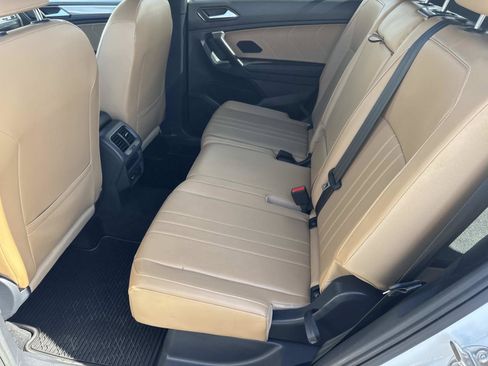Certified 2024 Volkswagen Tiguan SE R-Line FWD image 27