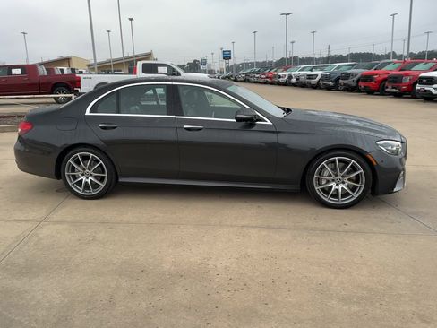 Used 2022 Mercedes-Benz E 350 Sedan image 9