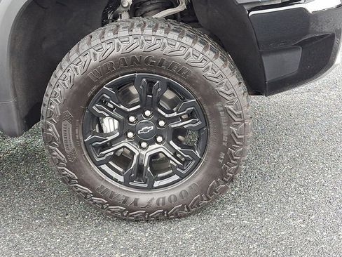 Used 2026 Chevrolet Silverado 1500 ZR2 AWD/4WD image 8