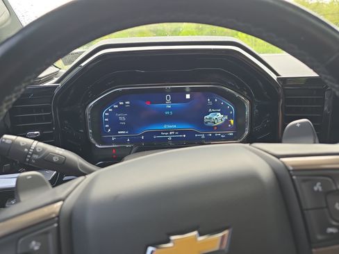 Used 2023 Chevrolet Silverado 1500 High Country w/ High Country Premium Package AWD/4WD image 21