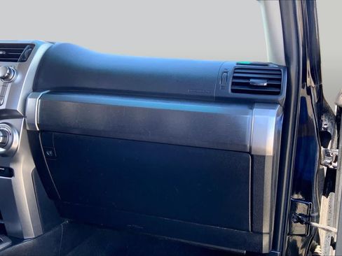 Used 2019 Toyota 4Runner SR5 RWD image 18