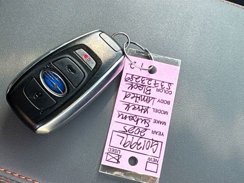 Certified 2025 Subaru Crosstrek 2.5i Limited w/ Crosstrek Mirror Package image 40