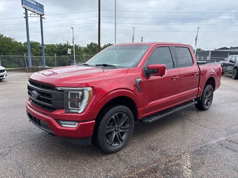 Used 2021 Ford F150 Lariat w/ Equipment Group 502A High AWD/4WD image 3