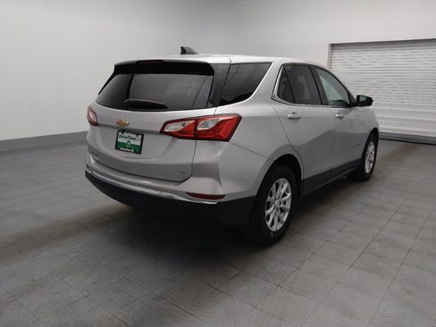 Used 2020 Chevrolet Equinox LT w/ Driver Convenience Package FWD image 9