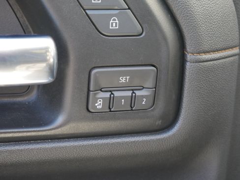 Used 2020 GMC Sierra 1500 AT4 image 40