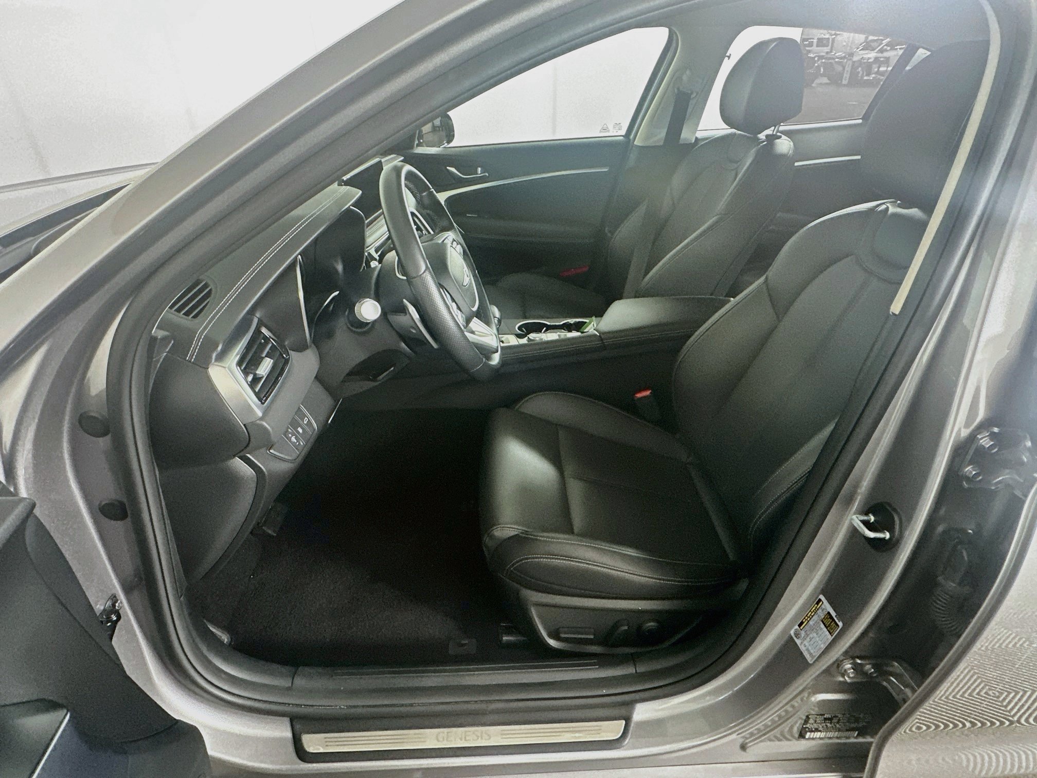 Used 2026 Genesis G70 2.5T RWD image 13