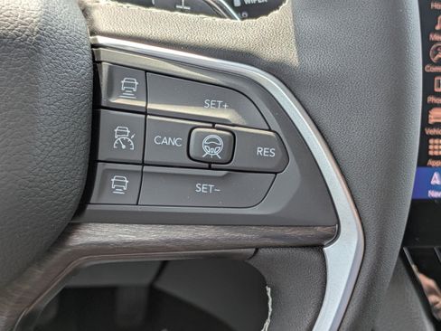 New 2026 Jeep Grand Cherokee L Limited AWD/4WD image 21
