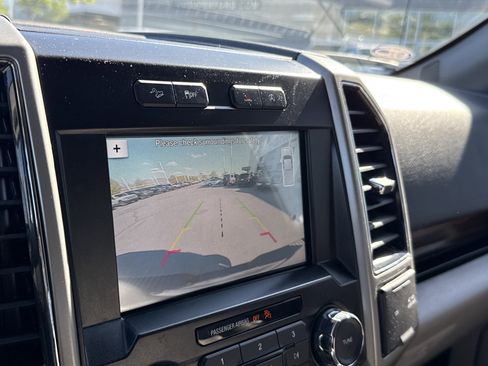 Used 2017 Ford F150 Lariat image 21