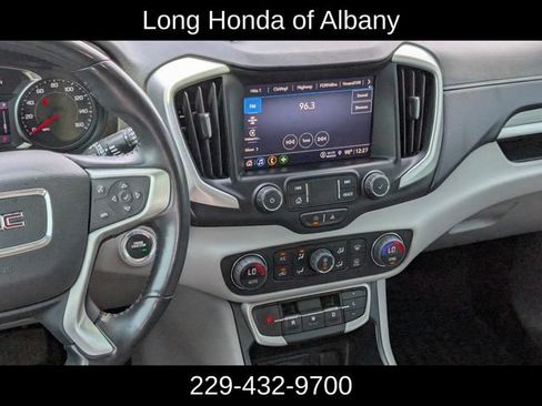 Used 2022 GMC Terrain SLT AWD/4WD image 19