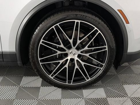 New 2026 Porsche Macan Electric RWD image 14