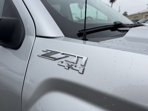 Used 2015 GMC Sierra 1500 SLT w/ SLT Preferred Package image 17