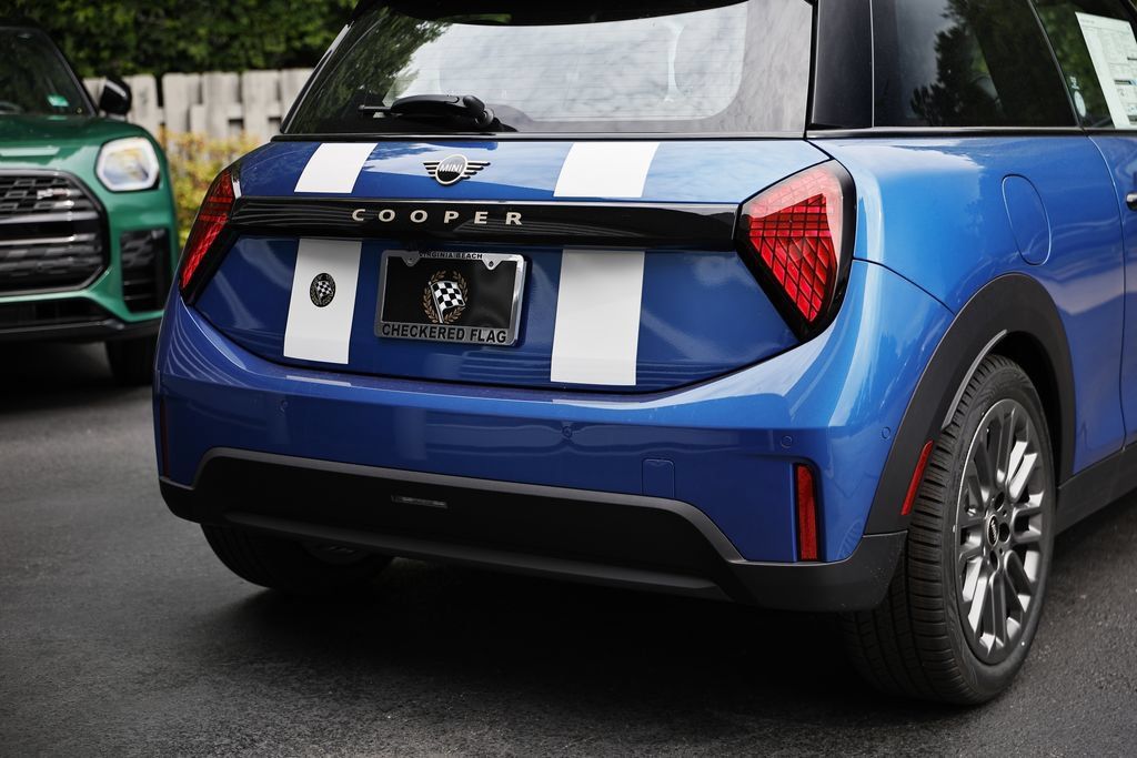 New 2026 MINI Cooper 2-Door Hardtop FWD image 9
