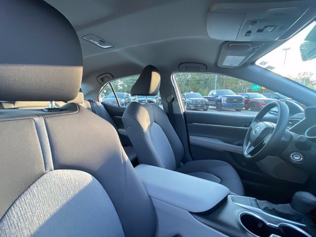 Used 2024 Toyota Camry LE FWD image 39