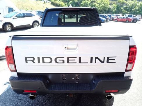 Used 2024 Honda Ridgeline Black Edition image 6