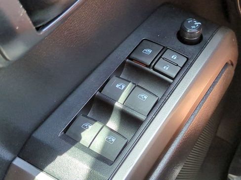Used 2022 Toyota Tacoma SR5 w/ Technology Package RWD image 23
