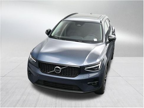New 2026 Volvo XC40 B5 Ultra w/ Protection Package Premier AWD/4WD image 20